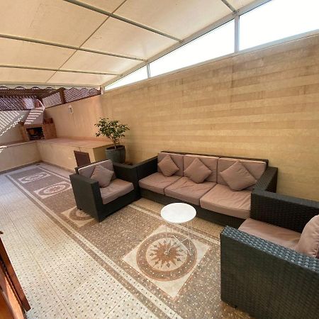 Stylish Gueliz Apartment With Beautiful Terrace Маракеш Екстериор снимка