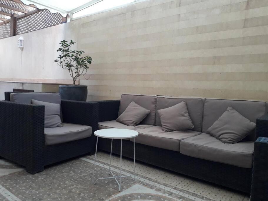 Stylish Gueliz Apartment With Beautiful Terrace Маракеш Екстериор снимка
