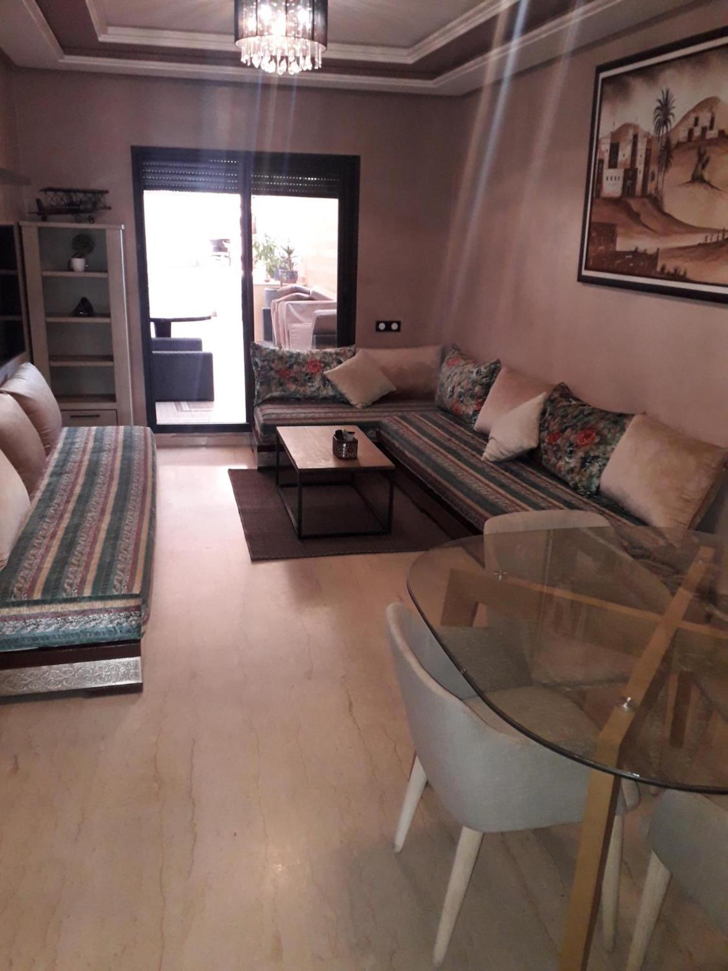 Stylish Gueliz Apartment With Beautiful Terrace Маракеш Екстериор снимка